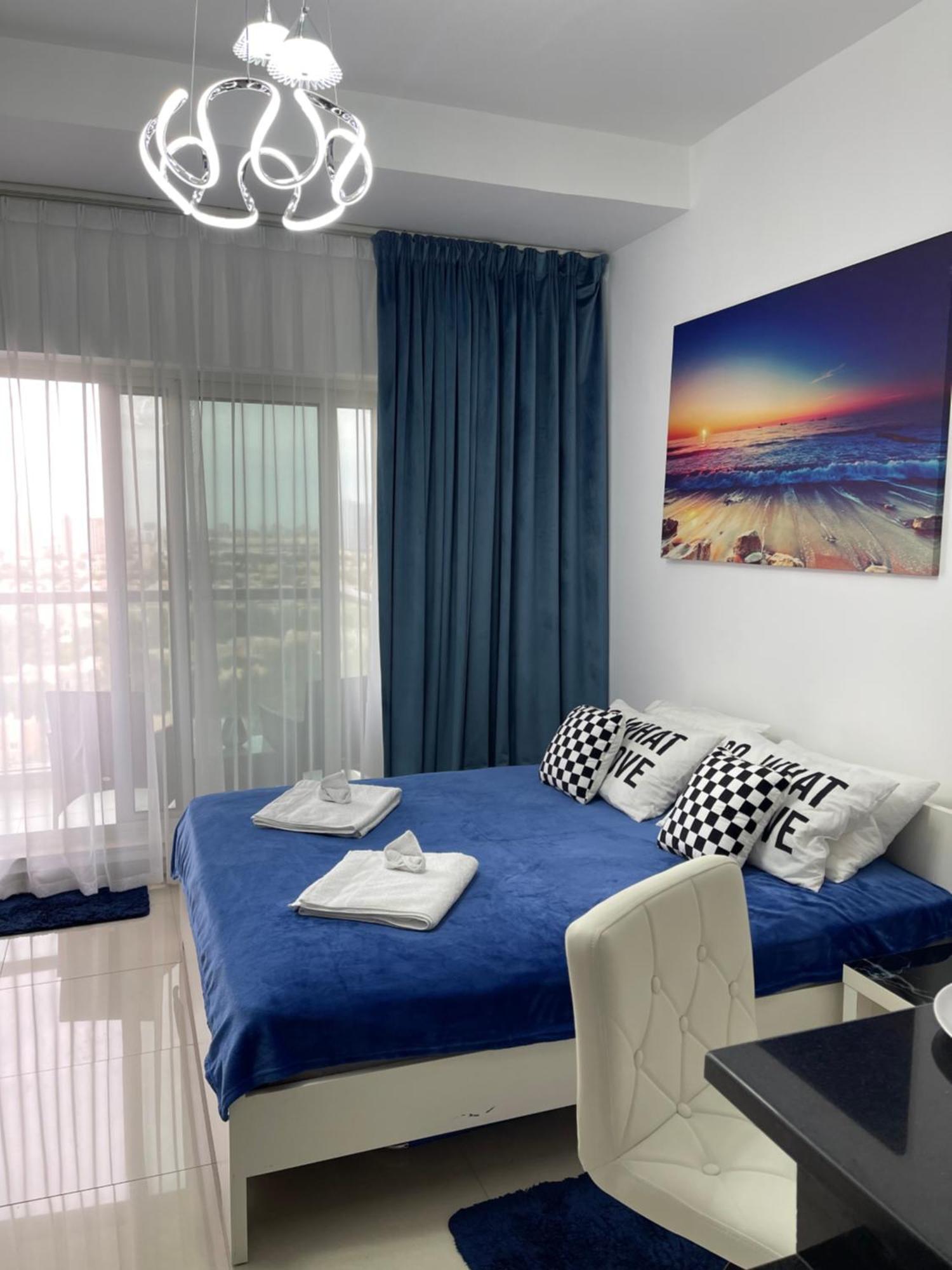 Great View, Dubai Sportcity, Parking Included, Nice Apartments Exterior photo