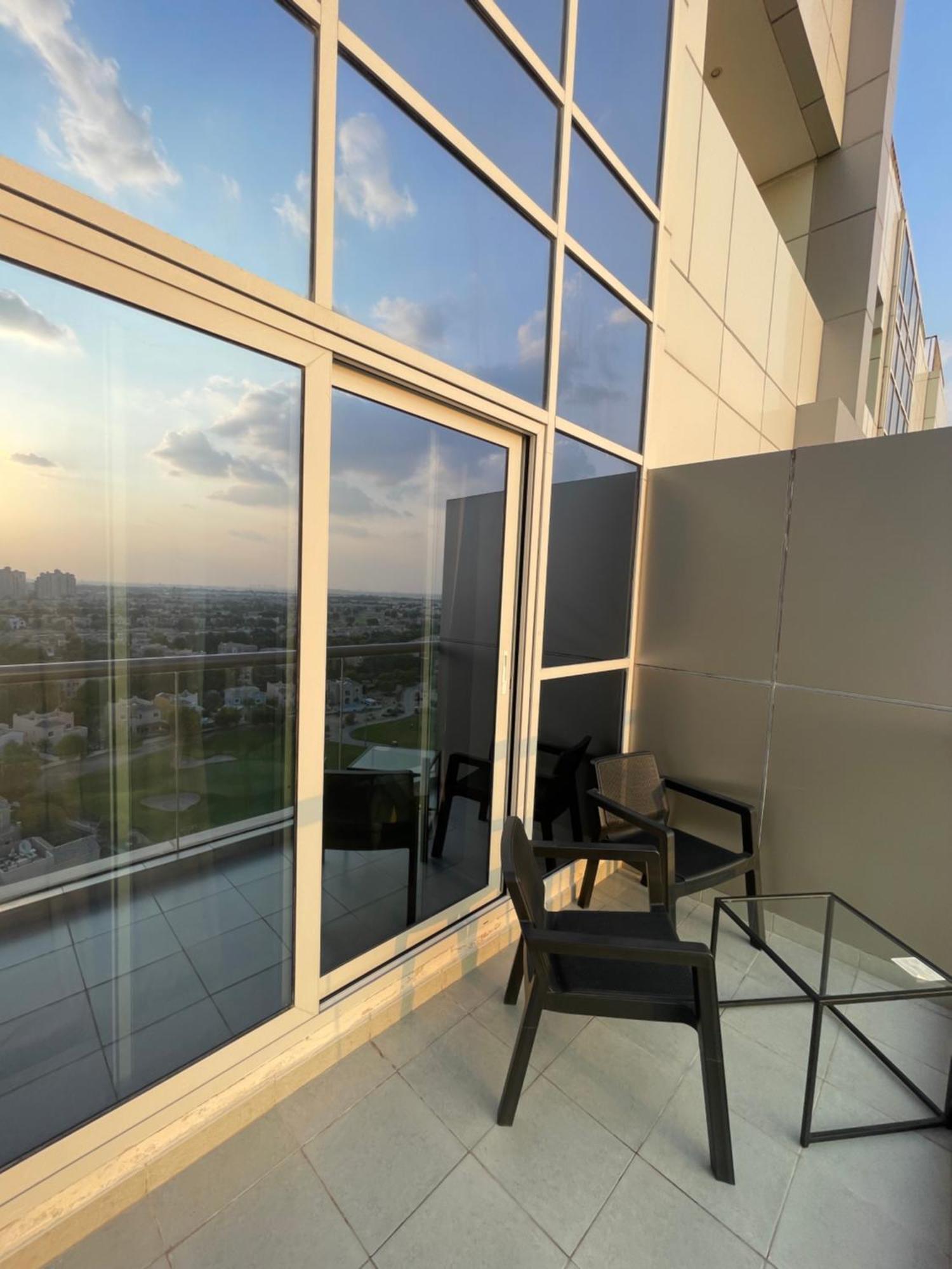 Great View, Dubai Sportcity, Parking Included, Nice Apartments Exterior photo